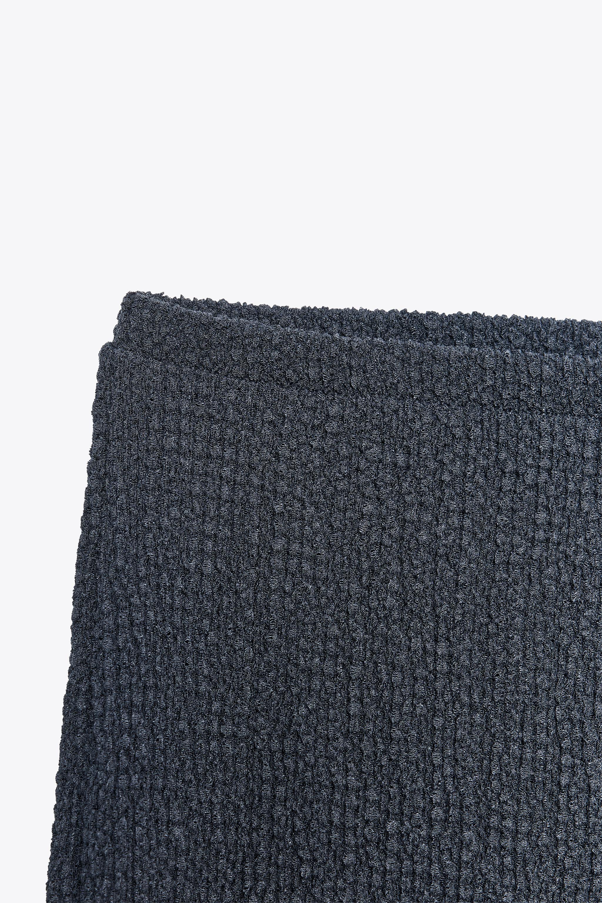 TEXTURED STRAIGHT LEG PANTS